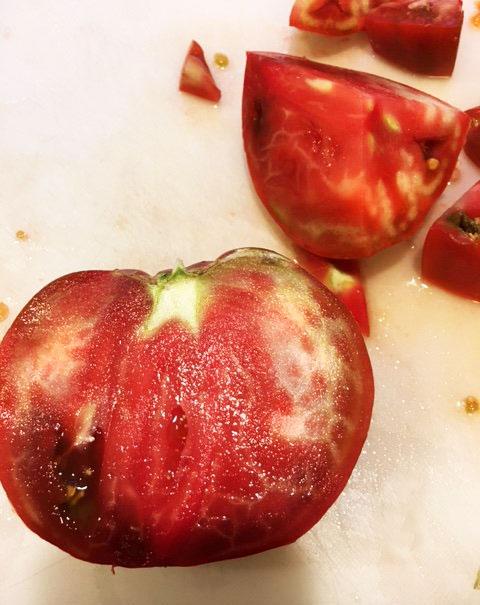 White tissue in 'Cherokee Purple' tomato.