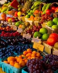 Farmers' Market fruit, photo from UC/ANR