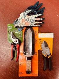 The tools: a multipurpose Hori Hori, pruners and gardening gloves. Photo:Sonoma County Master Gardener Fay Mark